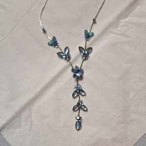 Elegant Blue Floral Necklace
